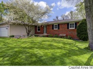 6 Brookdale Ct, Taylorville, IL 62568