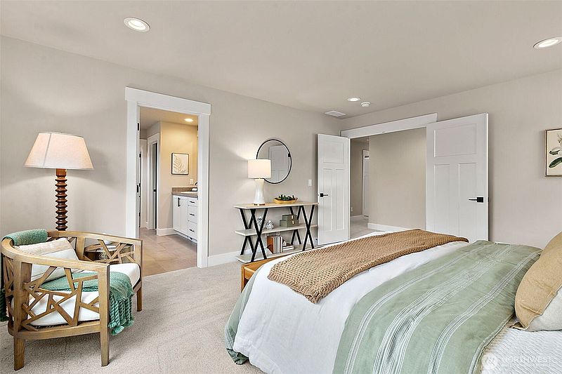 3rd image of 14221 SE 284th Place