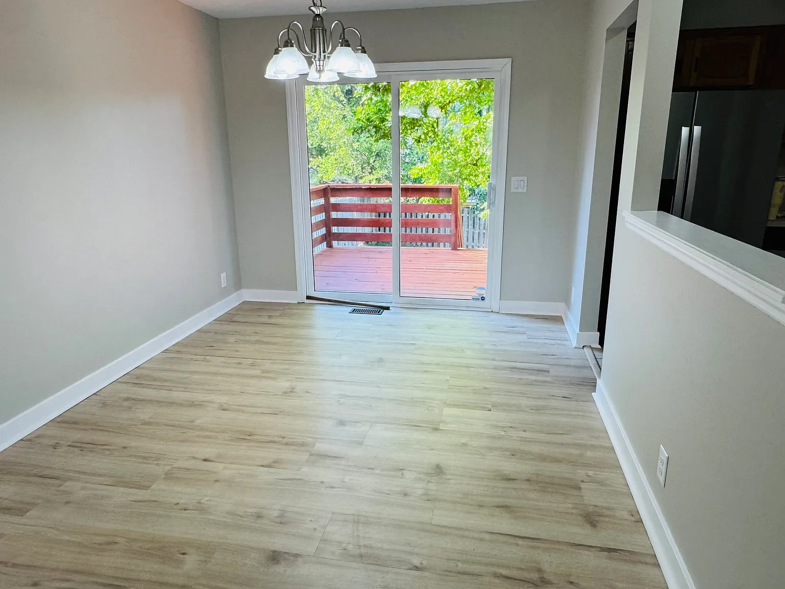 15324 Howe St — Photo 4