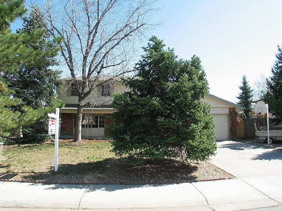 Wonderful home in coveted Boulder Valley School District!