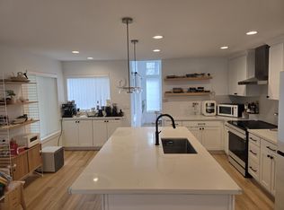 25728 SE 35th Pl, Issaquah, WA 98029