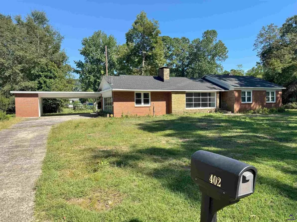 402 Westview Dr, Fort Valley, GA 31030