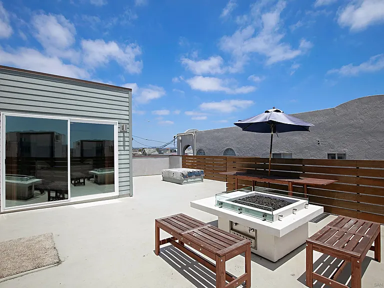 3047 Keats St — Photo 29