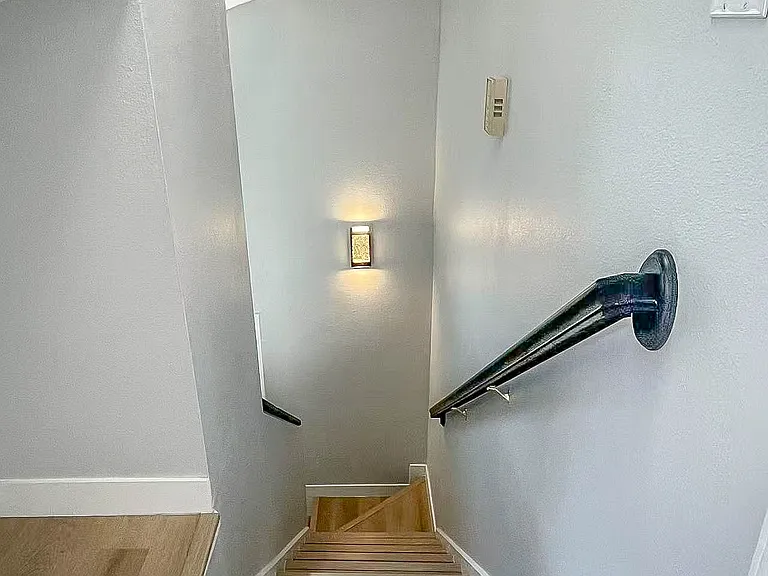332 W Harwood Rd #B — Photo 17