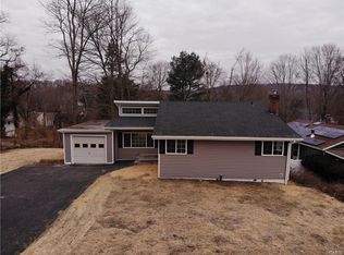 29 Mac Arthur Blvd, Cortlandt Manor, NY 10567