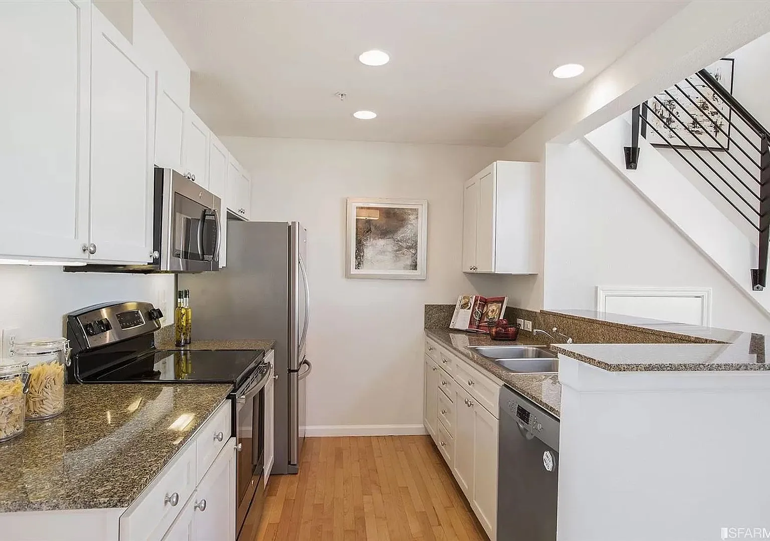 Top Floor Condo Available Now!! — Photo 4