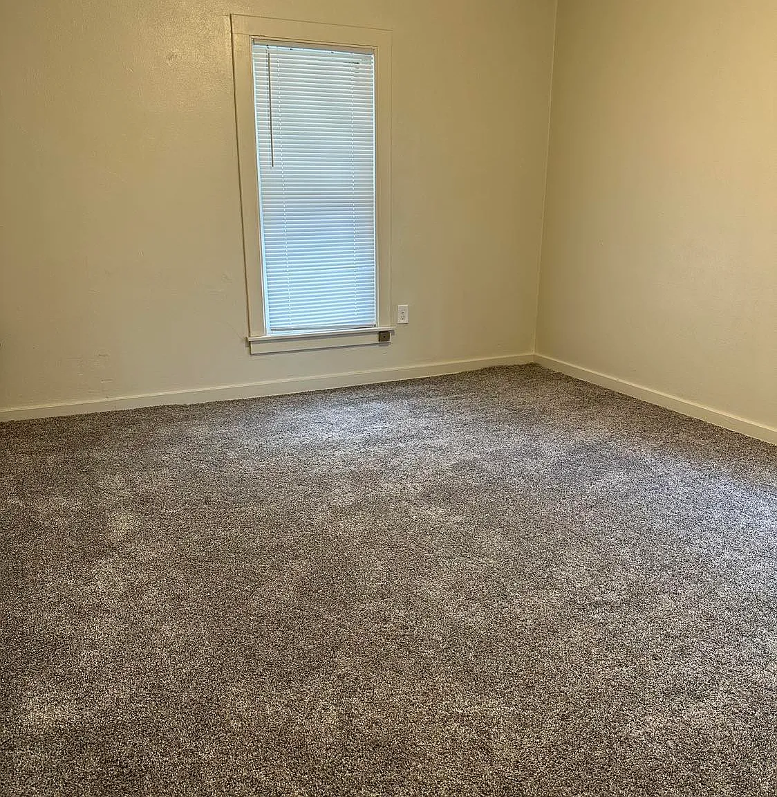 206 East Hammond Street - 4 — Photo 1