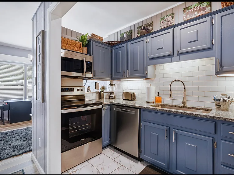 2806 Suncrest Rd #6 — Photo 10