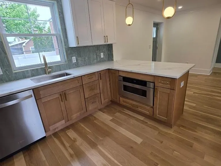1453 Morris Ave #LEFT — Photo 8