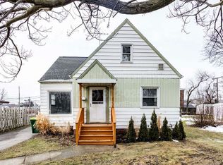 312 E 317th St, Willowick, OH 44095