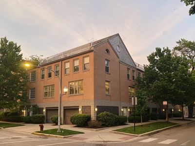 3401 N Janssen Ave APT B, Chicago, IL, 60657