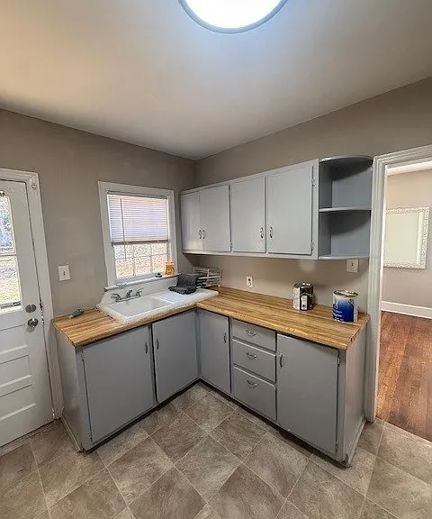 483 Peronneau St — Photo 9