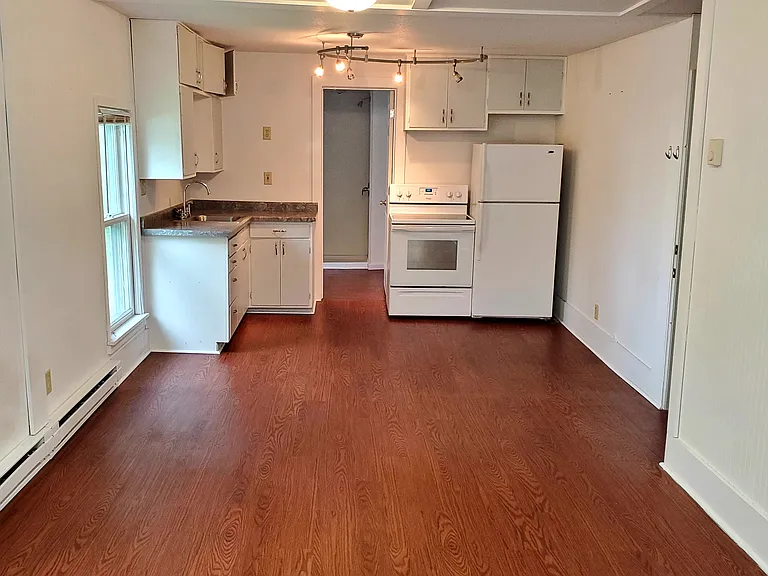 109 4th Ave SE #3 — Photo 11