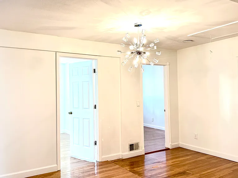 24 Sheldon Pl — Photo 6