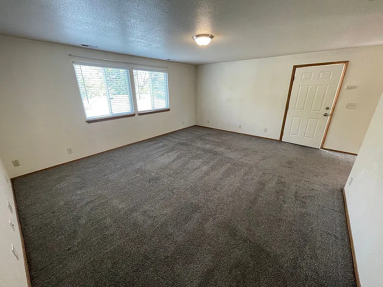 3742 W Rose Hill St #202 — Photo 18