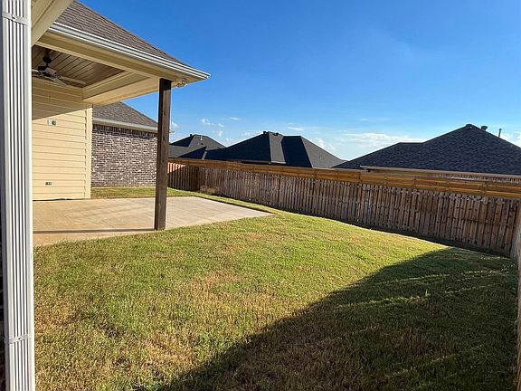 2nd image of 1806 Stephanie Dr