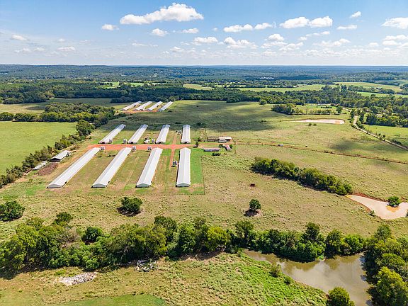 2nd image of 401 County Road 869