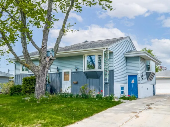 9424 Carol Ann DRIVE, Sturtevant, WI 53177