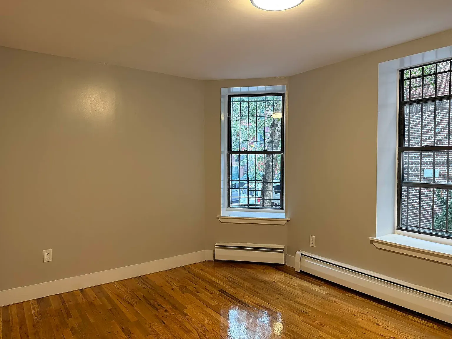 1220 Shakespeare Avenue — Photo 4