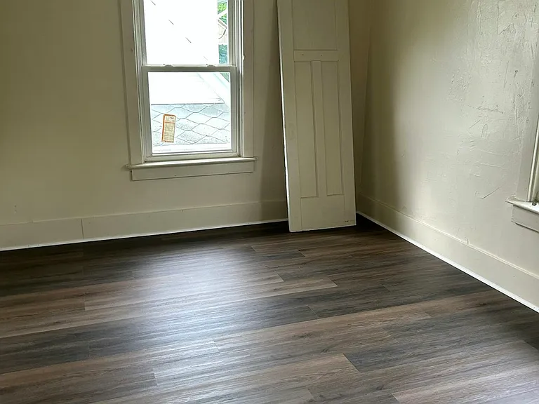 844 Saint Agnes Ave — Photo 7