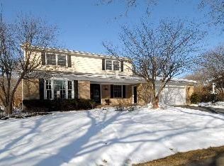 1304 Cottonwood Ln, Arlington Heights, IL 60005