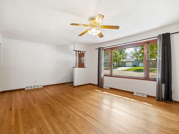 4th image of 422 Hemphill Ave