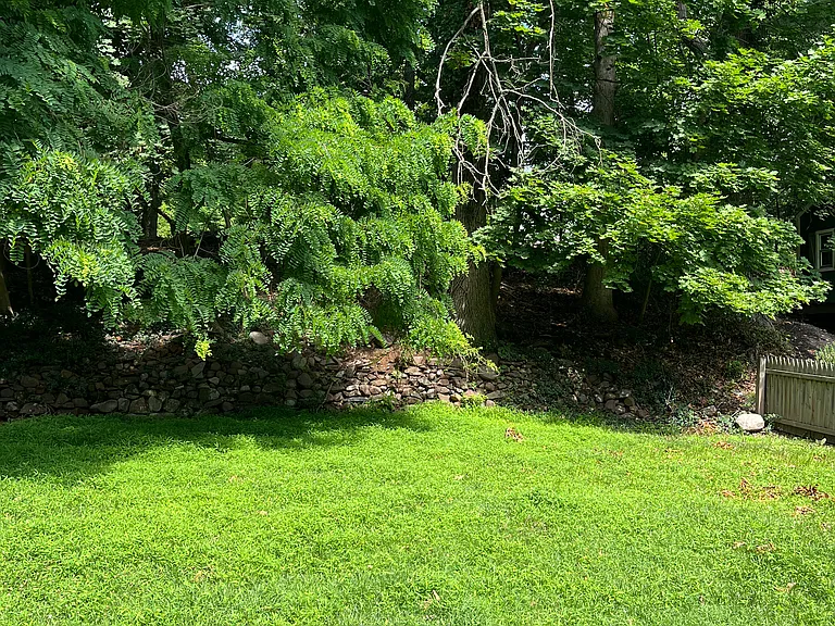 288 Seneca Pl — Photo 25