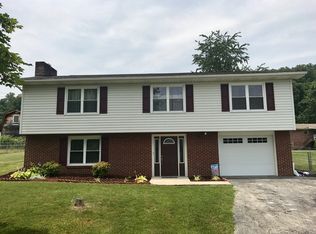 151 Bishop Cir, Elizabethton, TN 37643