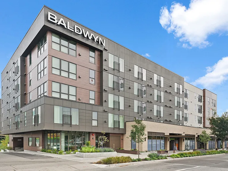 Baldwyn — Photo 103