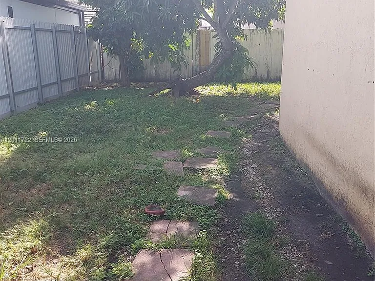 12426 SW 214th Ter — Photo 5