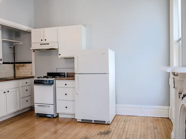 Lafayette Apartment Homes — Photo 16