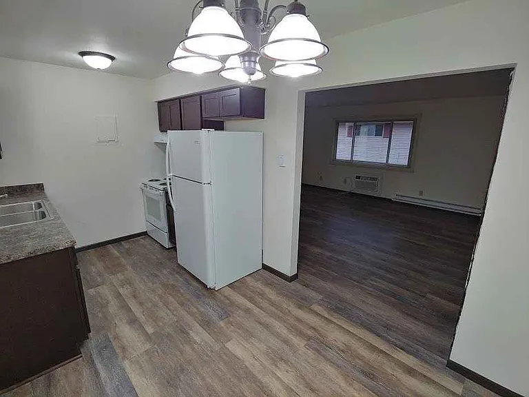317-319 Kitchen_10162025