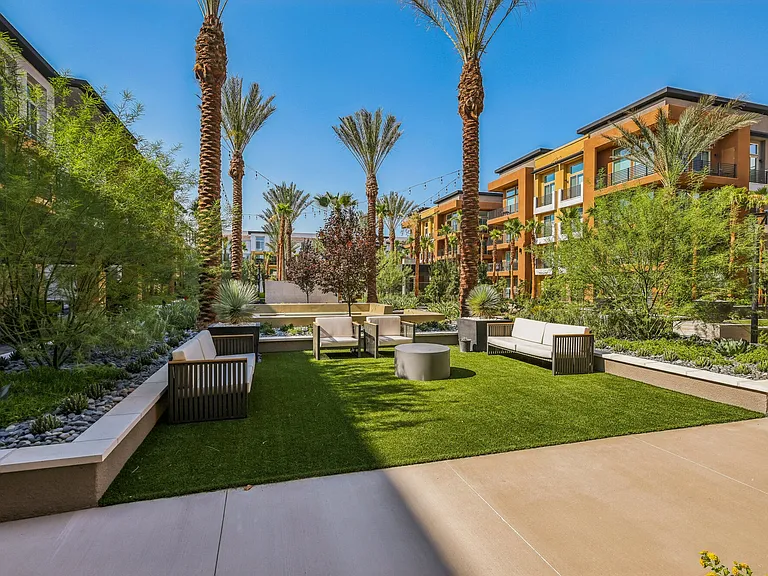 Aspire at Flamingo Grand — Photo 29
