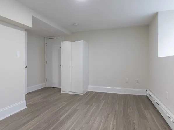 (undisclosed Address), Roxbury, MA 02120