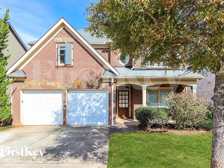 136 Janney Cir — Photo 2