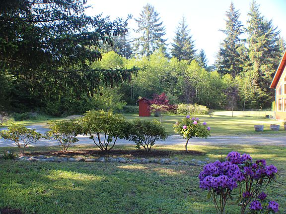 3rd image of 1985 Evergreen Ln