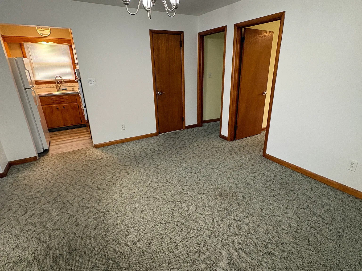 2 bed, $2,300 — Photo 4