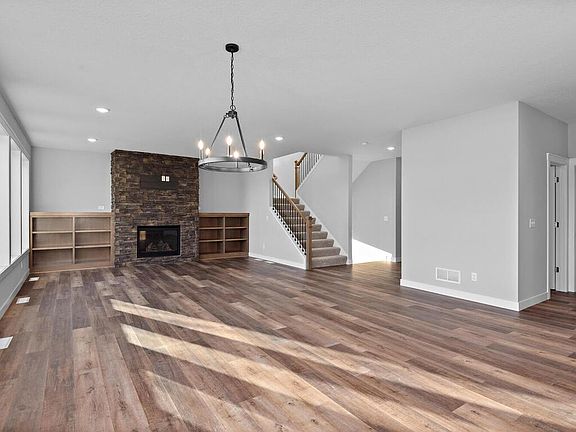 4th image of 116XX E Laketowne Dr NE