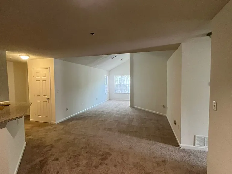 Wesley St. Claire Apartments at Lawrenceville — Photo 307