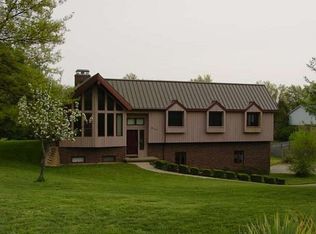 624 W Meadow Ct, Evansville, IN 47712