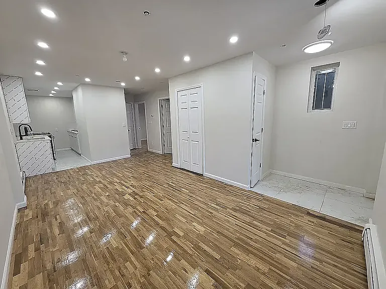 385 Vernon Ave #1B — Photo 5