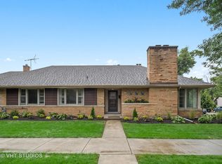 6300 N Leroy Ave, Chicago, IL 60646