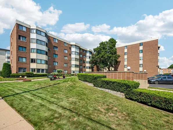 5500 Lincoln Ave Unit 507-W, Morton Grove, IL 60053