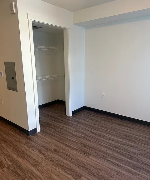 Nichols Court Apartments — Photo 40