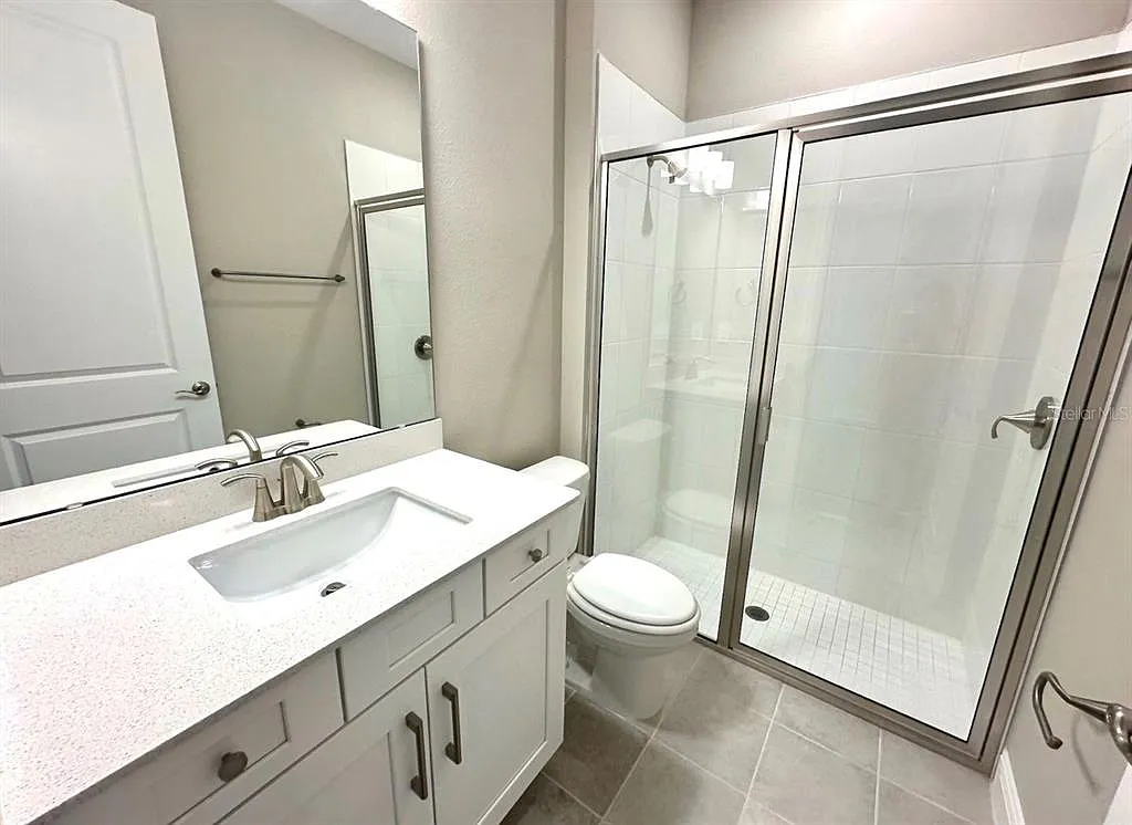 5 bed, 4.5 bath, 3715 sqft, $3,500 — Photo 3