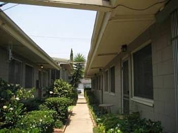 3rd image of 807 W Palm Ave APT 4