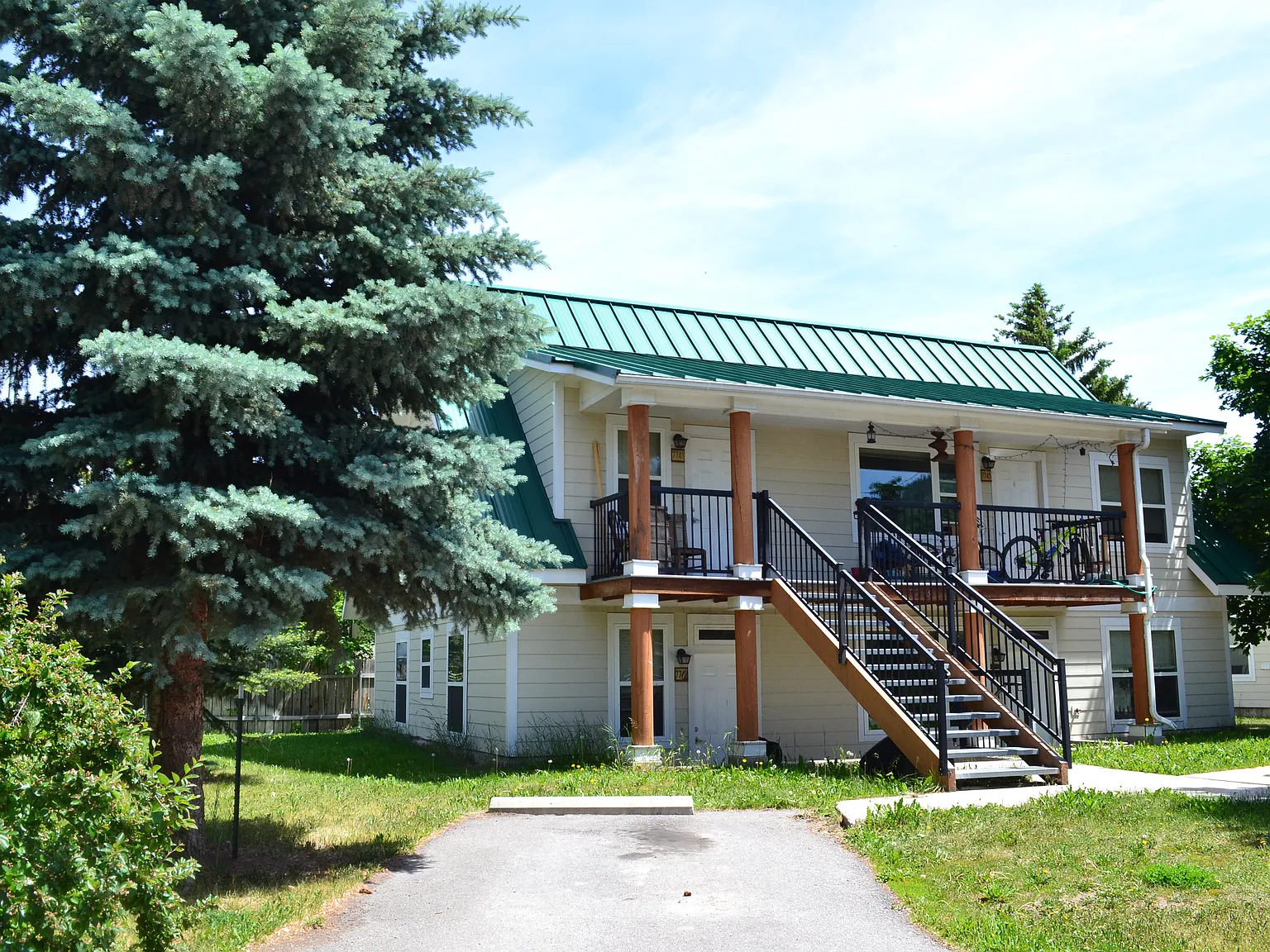 3 bed, 1000 sqft, $2,000 — Photo 2