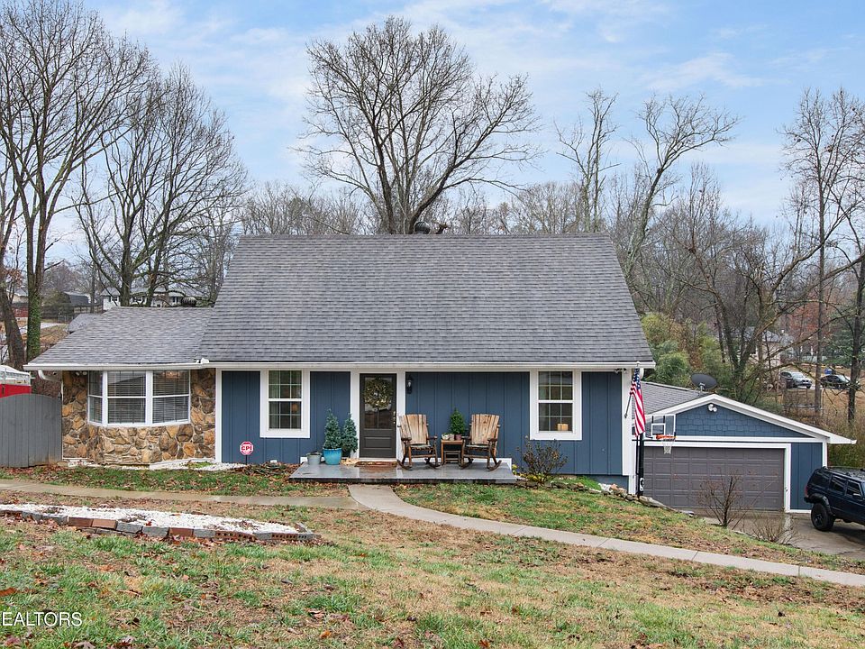 1st image of 10004 Hempshire Dr