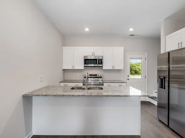 347 Kristen Ct, Columbia, TN 38401
