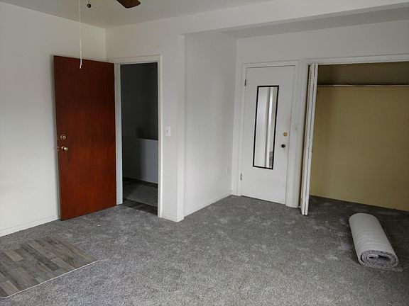 2nd image of 222-224 Gale St #2E